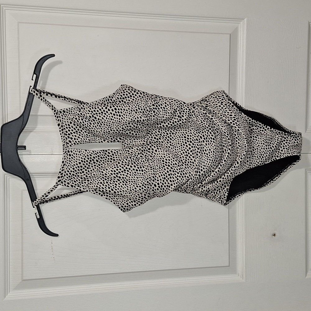 Ellen Tracy ruched keyhole one piece swimsuit - 8 - leopard print - Picture 1 of 9